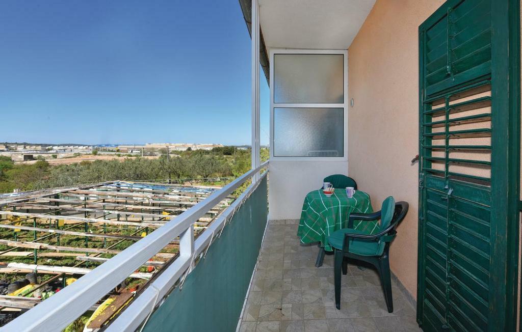 ホテル Apartman Palme シベニク エクステリア 写真
